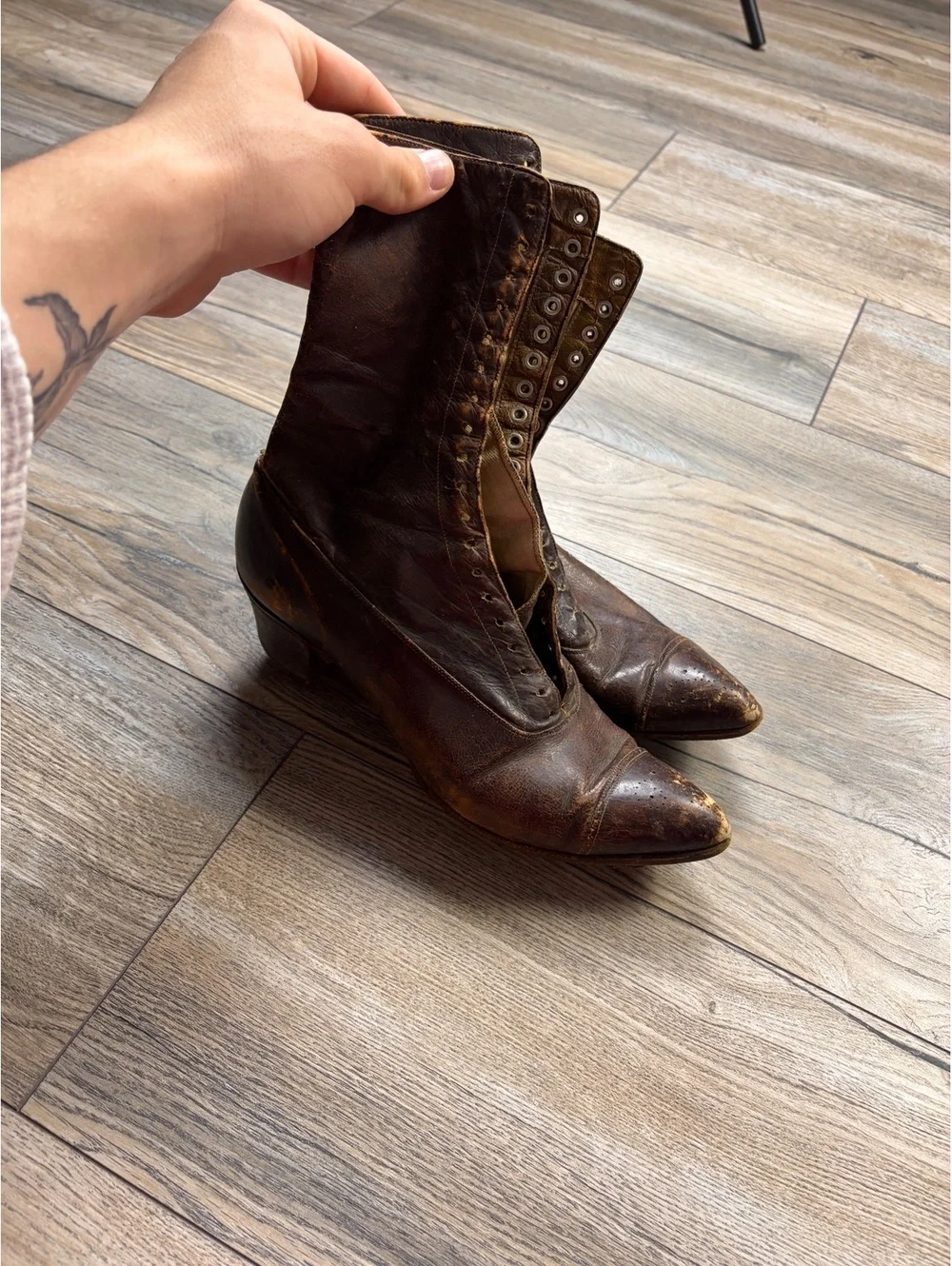Vintage Brown Leather Button-Up Ankle Boots